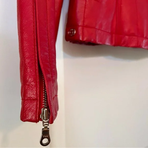 Wilsons Vintage Leather Women’s Red Moto Jacket Sleeve Zippers Size Medium - Picture 5 of 15